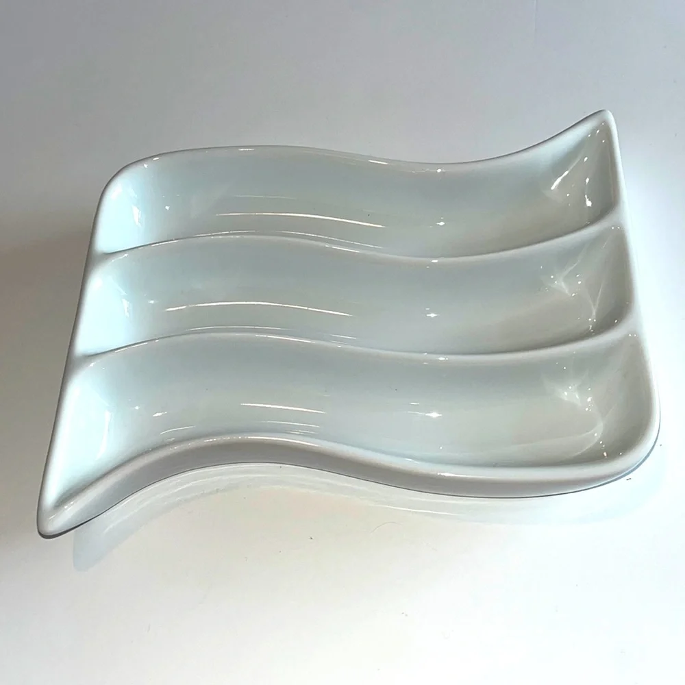 Crate & Barrel White Oven/Microwave Safe Dish